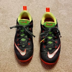 Nike, black and green, Size 6Y